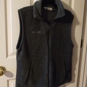 Mens Columbia vest